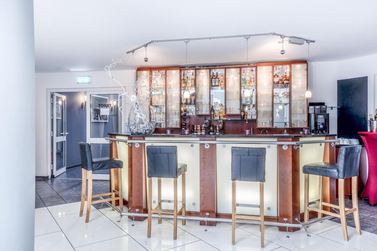 אוברהאוזן Garner Hotel Oberhausen מראה חיצוני תמונה