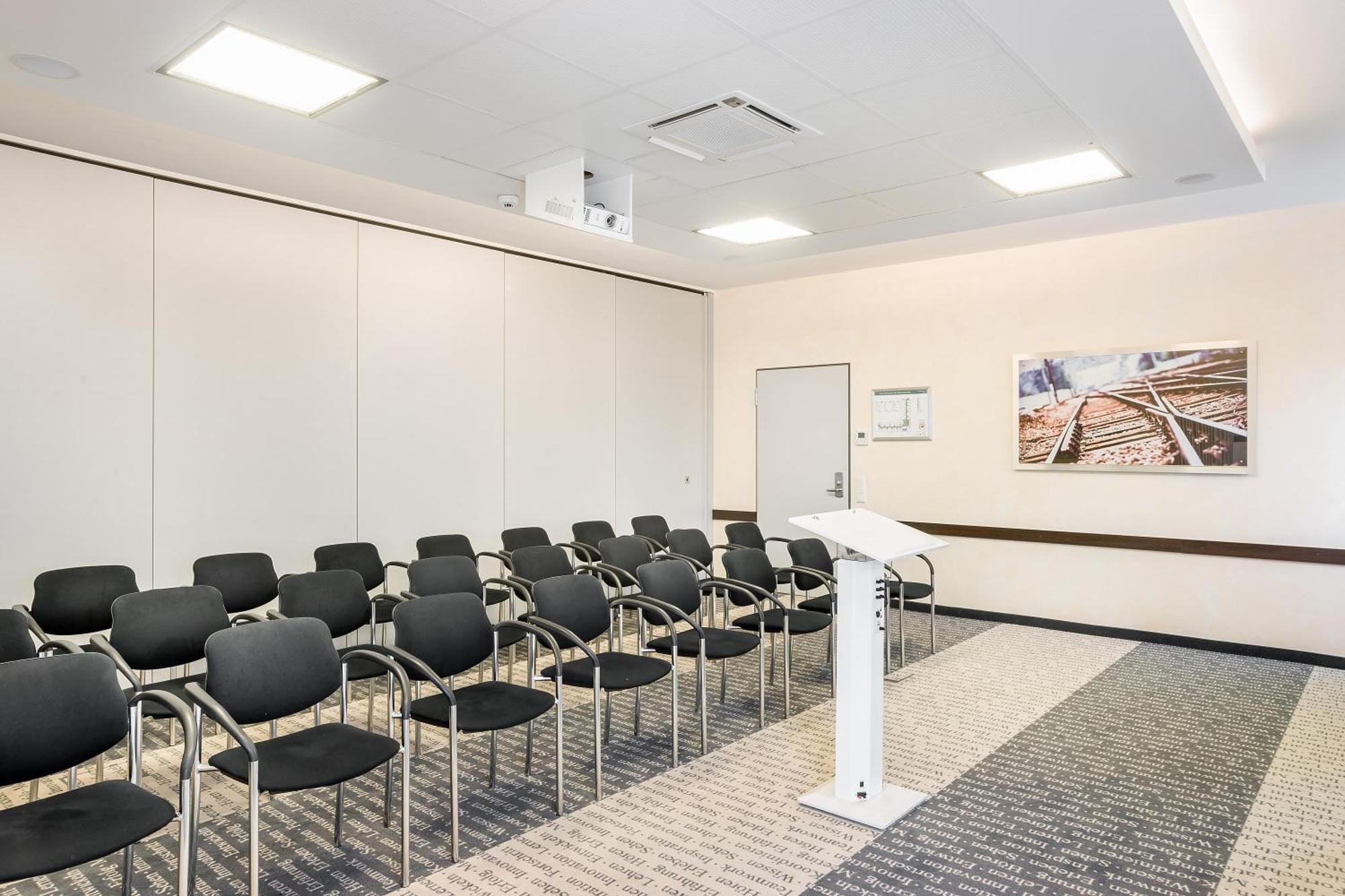 אוברהאוזן Garner Hotel Oberhausen מראה חיצוני תמונה