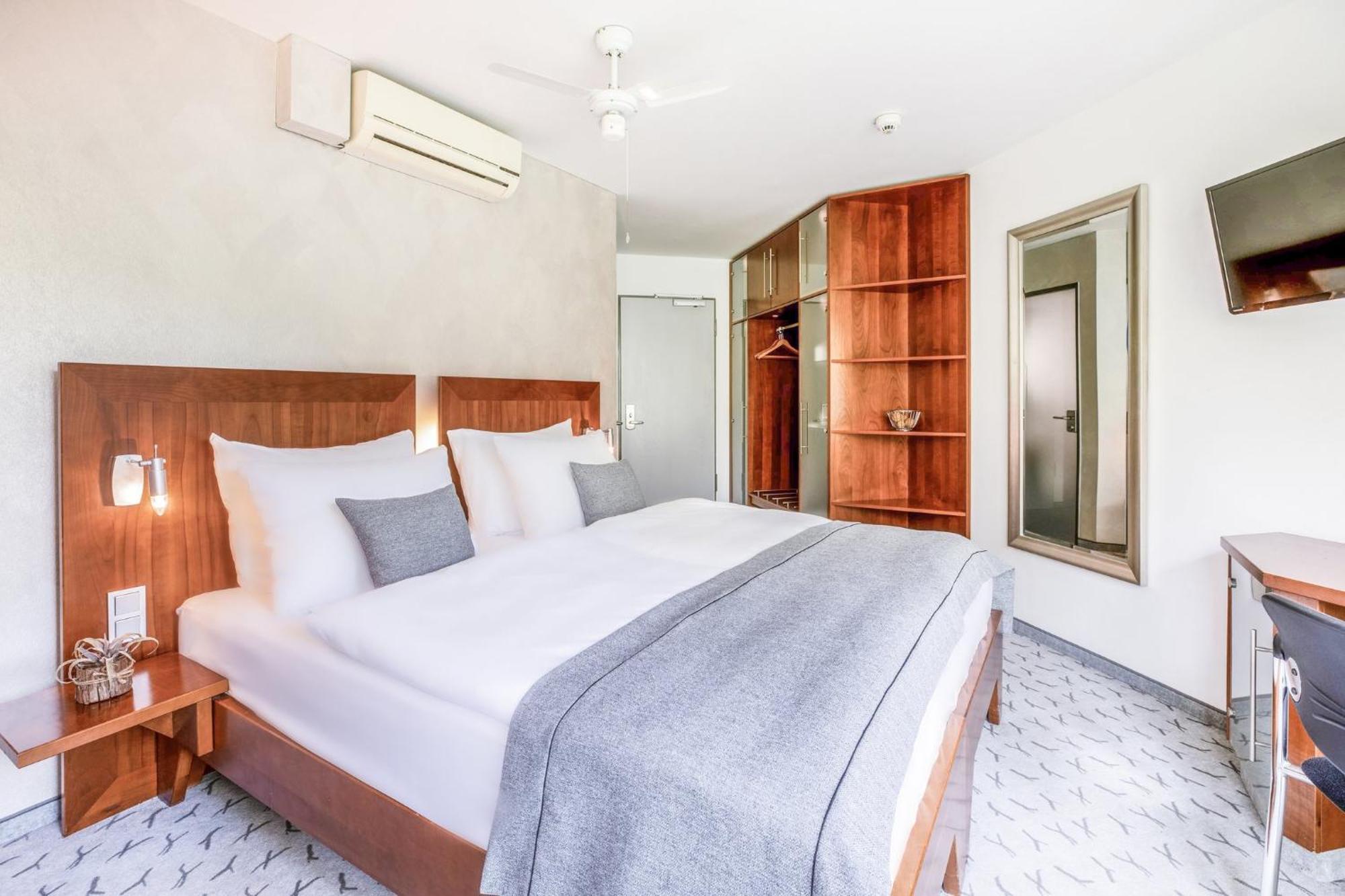 אוברהאוזן Garner Hotel Oberhausen מראה חיצוני תמונה