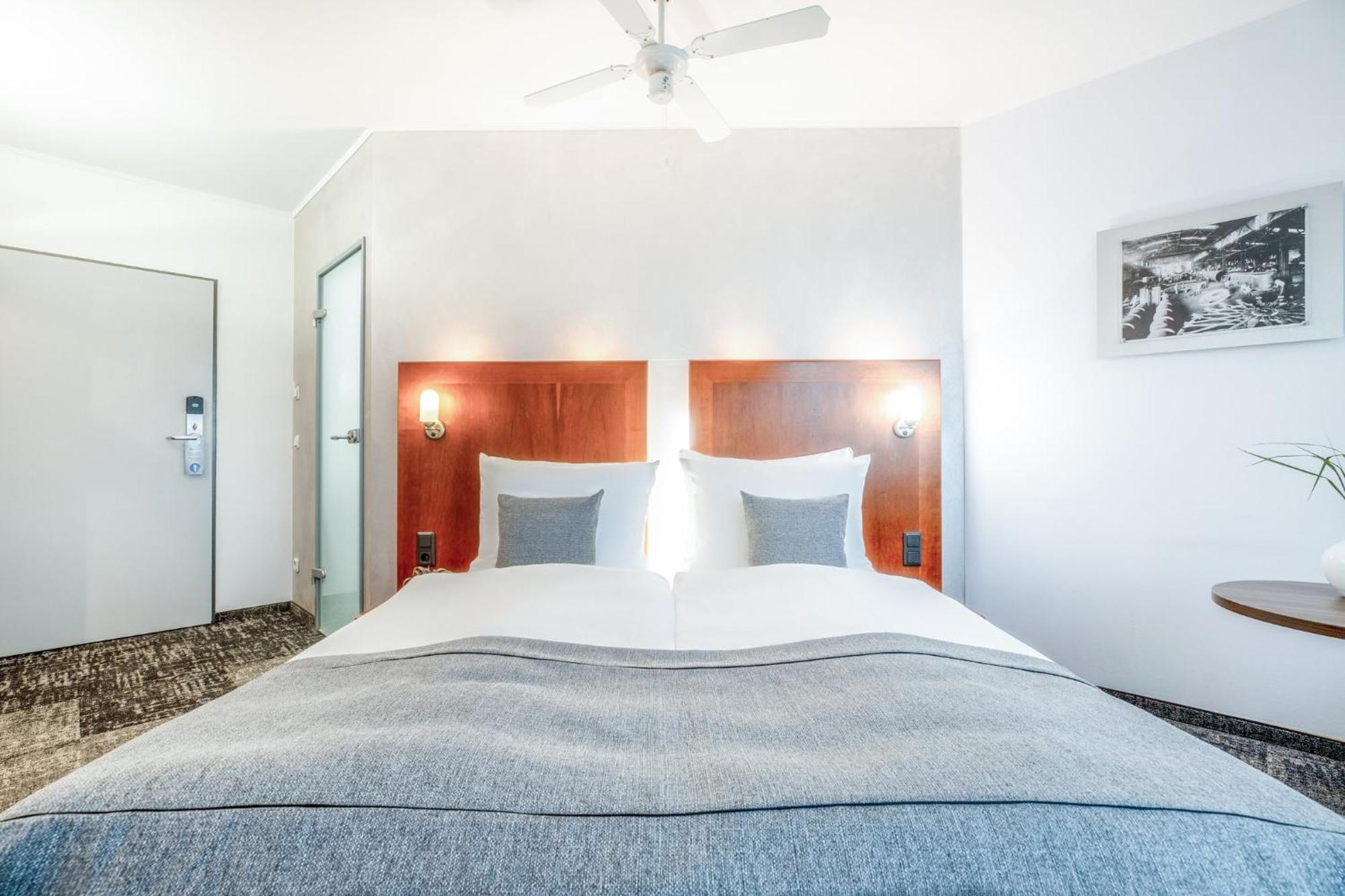 אוברהאוזן Garner Hotel Oberhausen מראה חיצוני תמונה